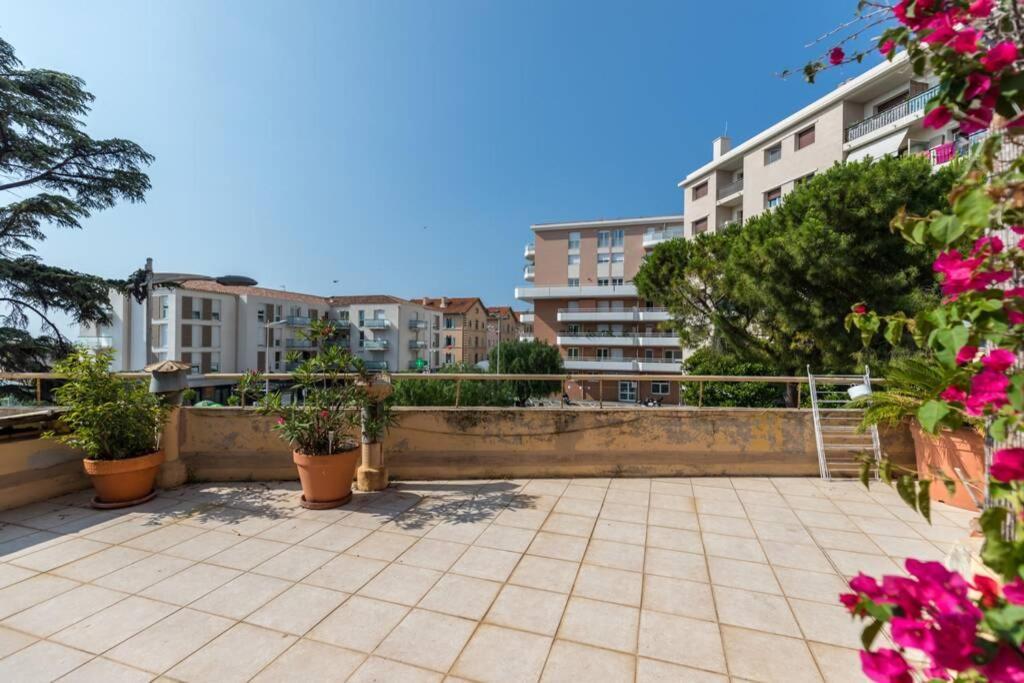 Appartement Grande Terrasse A Cote Monaco & Plage Saint-Antoine  Kültér fotó